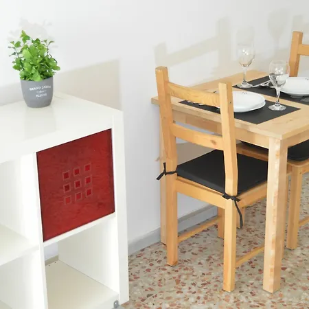 Tarragonasuites 6-st Miquel 734 * Таррагона